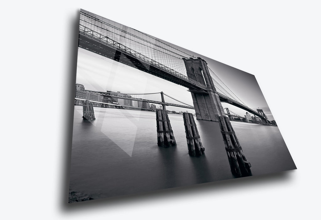 Brooklyn Bridge in Black & White – Classic Metal Wall Art